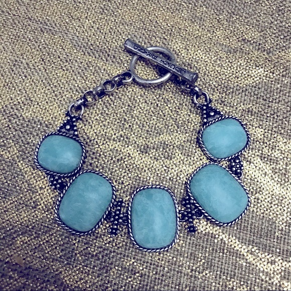 Jewelry - Beautiful Blue Stone Toggle Bracelet